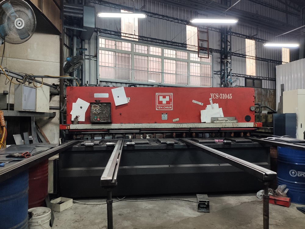 油壓電腦剪床機